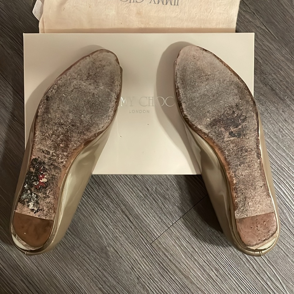 Jimmy Choo Beck Peep Toe Flat Khaki Metallic Patent Leather Gold Enamel Heel - Picture 11 of 16
